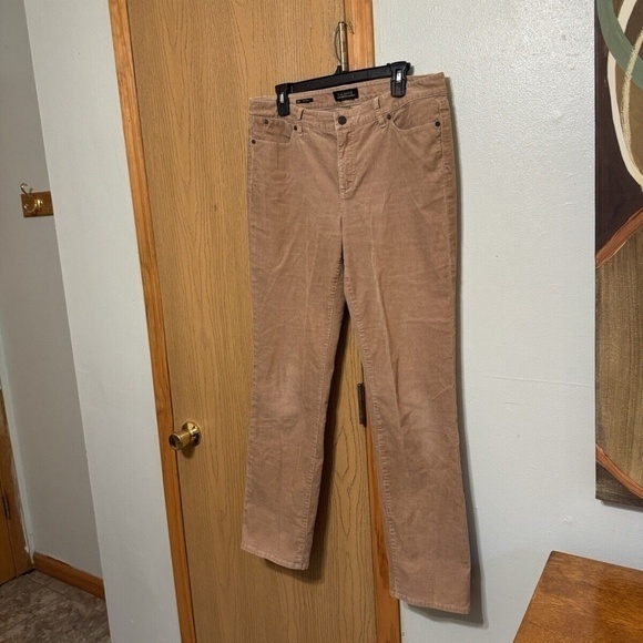 Talbots Size 10 Solid Tan Straight Leg Mid-Rise Corduroy Pants w/31.5" Inseam - Picture 1 of 5